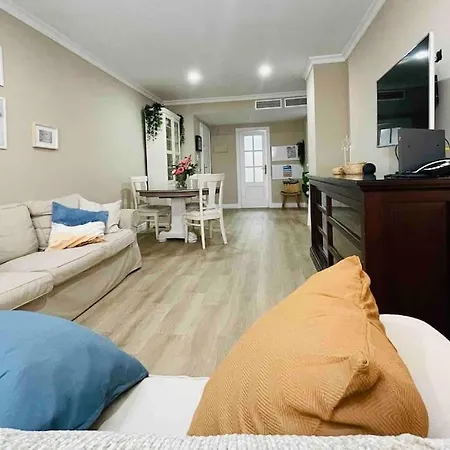 Apartamento Torre Atalaya-teatinos Capital Apartment *